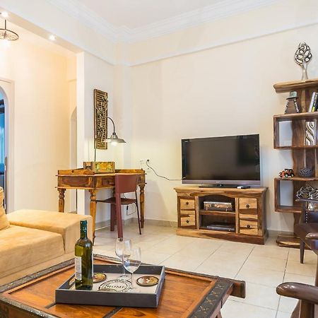 Family House Next To Acropolis Bed and Breakfast Athene Buitenkant foto