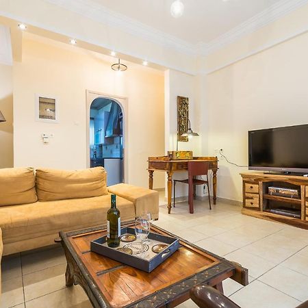Family House Next To Acropolis Bed and Breakfast Athene Buitenkant foto