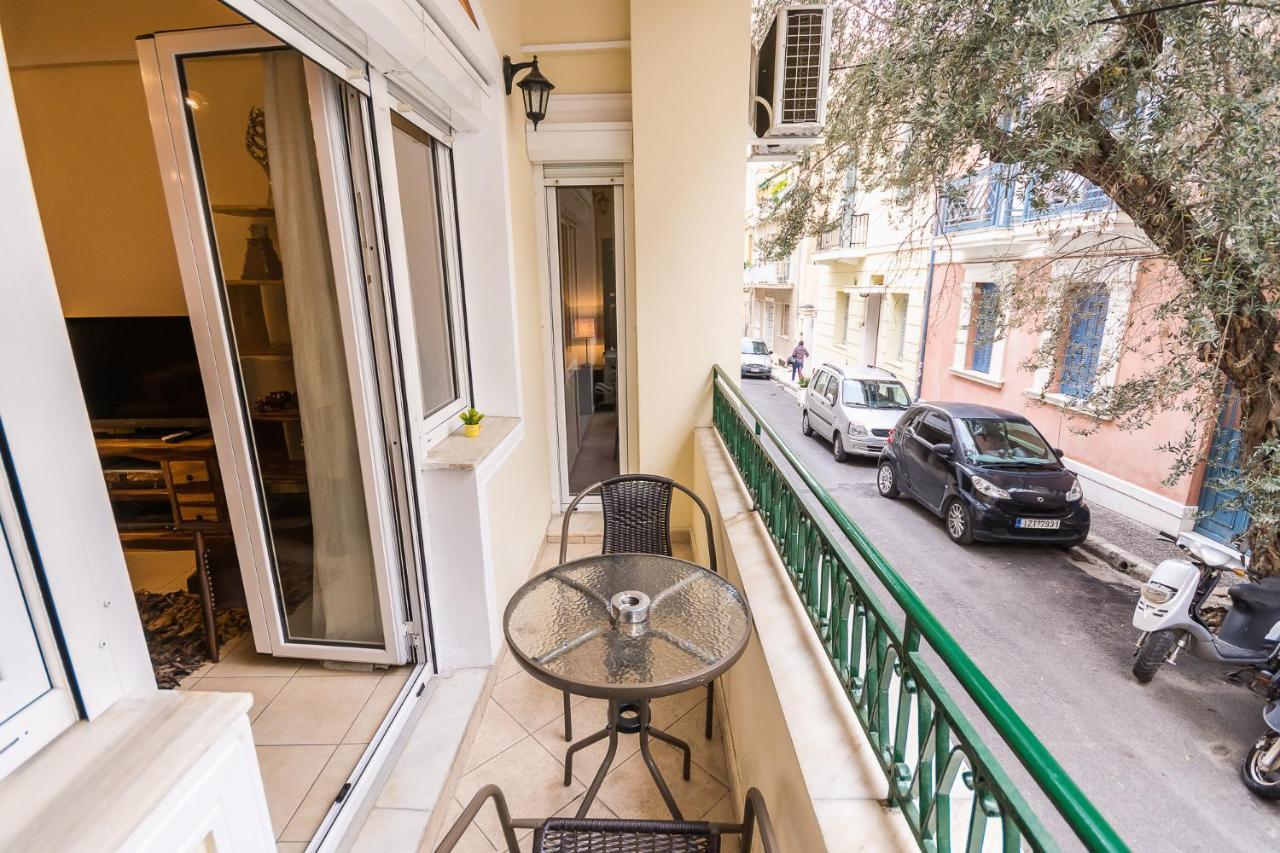 Family House Next To Acropolis Bed and Breakfast Athene Buitenkant foto