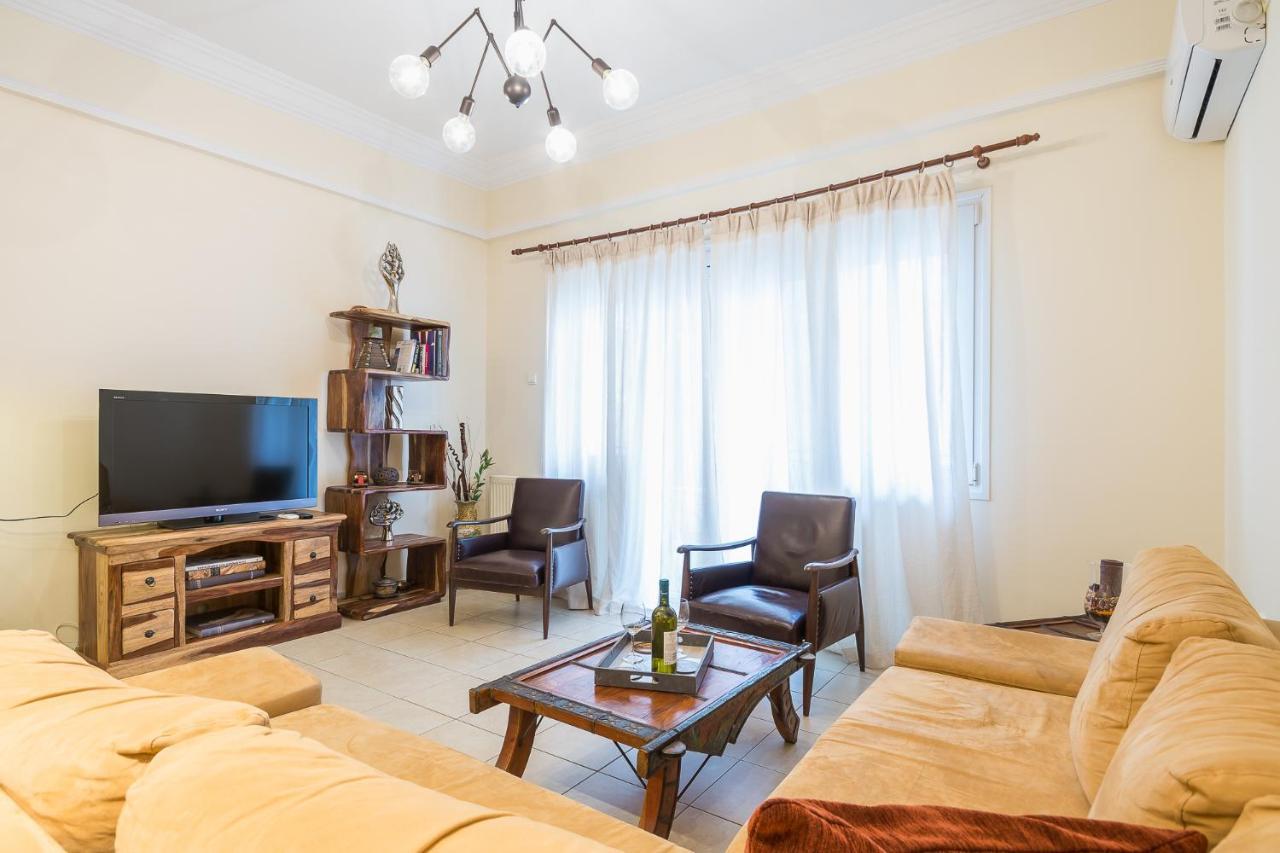 Family House Next To Acropolis Bed and Breakfast Athene Buitenkant foto